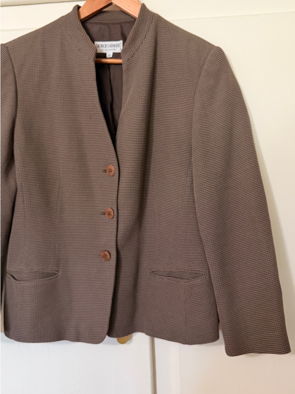 Giorgio Armani Women's Dark Brown Tailored Blazer - Picture 3 of 6